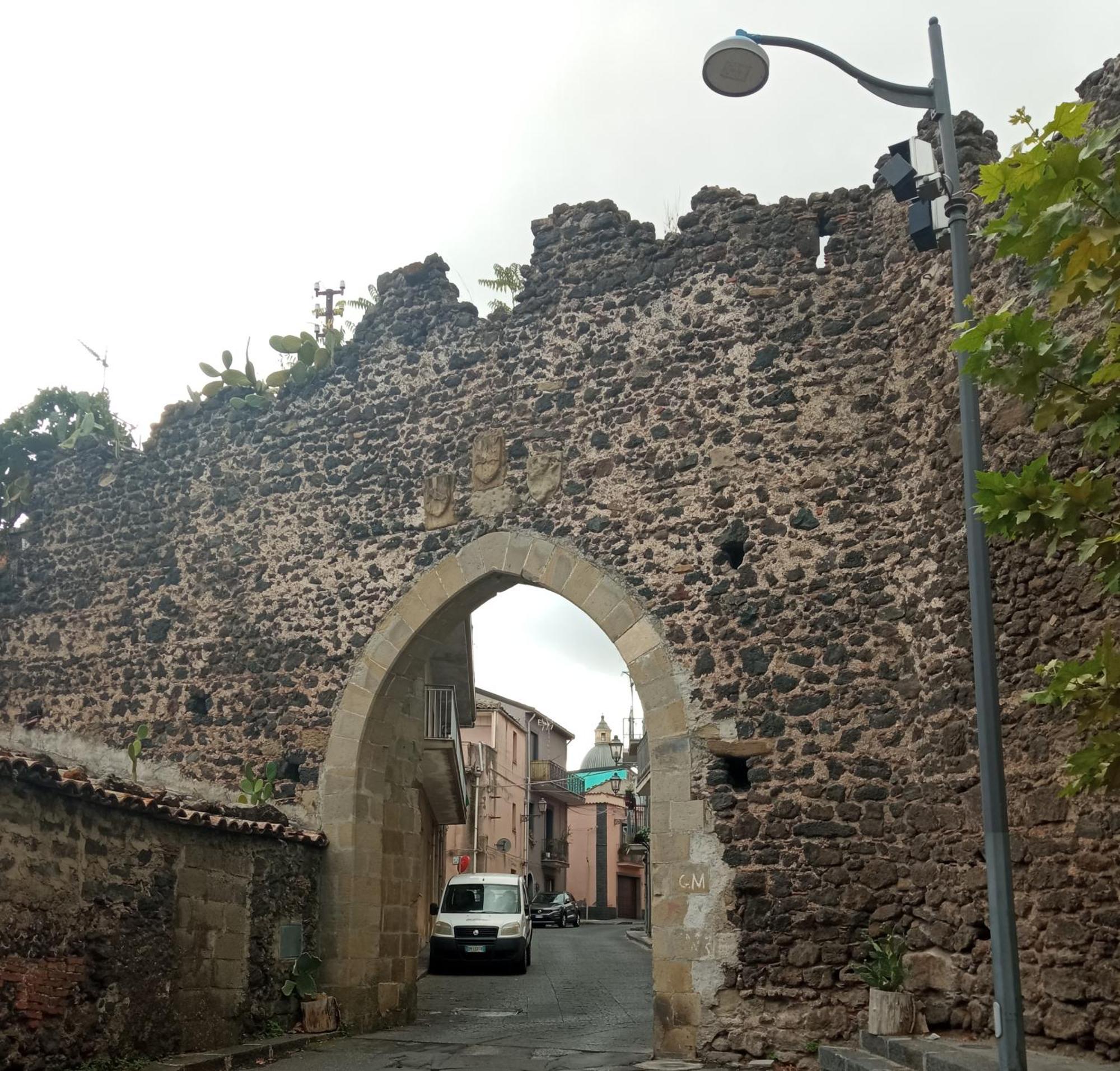 Hotel Sikelia Randazzo Exterior foto